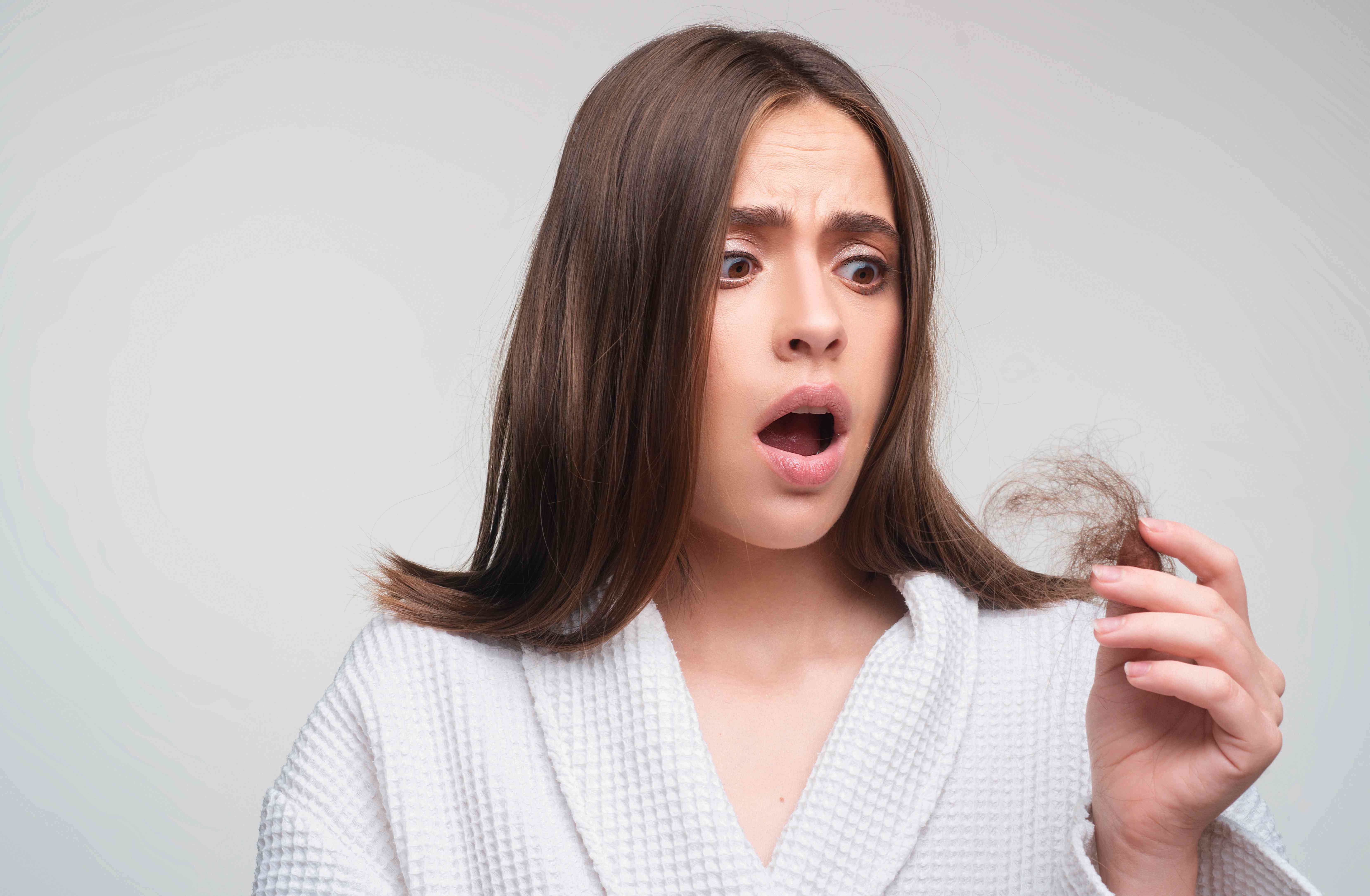 Nutritional and hormonal causes of female hairfall